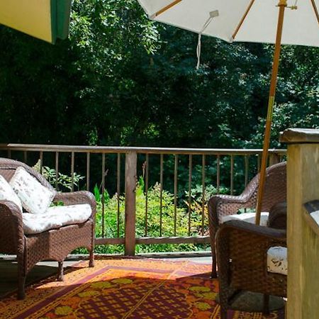 ホテル Madrona Manor ヒールズバーグ エクステリア 写真