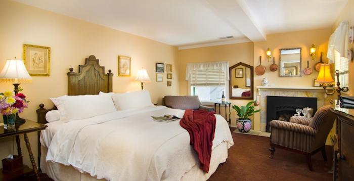 ホテル Madrona Manor ヒールズバーグ エクステリア 写真