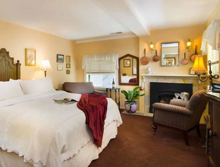 ホテル Madrona Manor ヒールズバーグ エクステリア 写真
