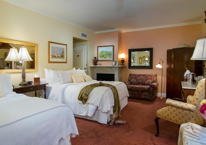 ホテル Madrona Manor ヒールズバーグ エクステリア 写真