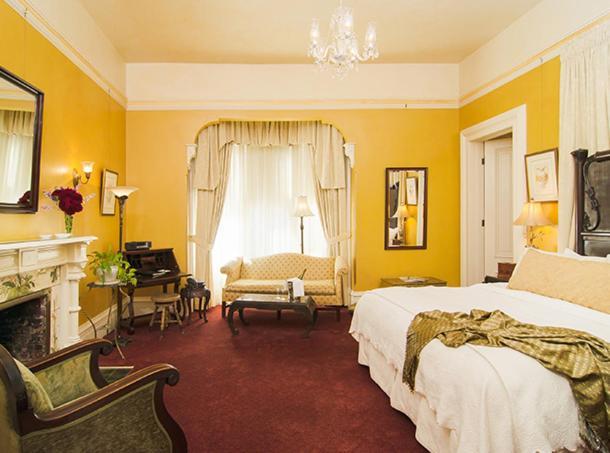 ホテル Madrona Manor ヒールズバーグ エクステリア 写真
