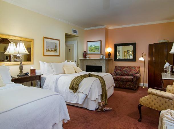 ホテル Madrona Manor ヒールズバーグ エクステリア 写真