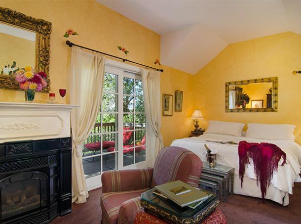 ホテル Madrona Manor ヒールズバーグ エクステリア 写真